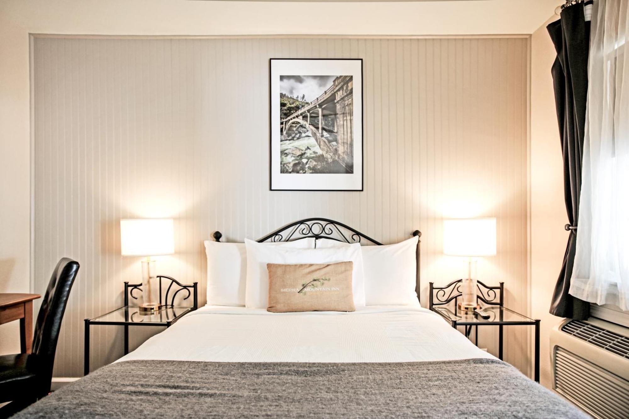 Sierra Mountain Inn Грас Вали Екстериор снимка