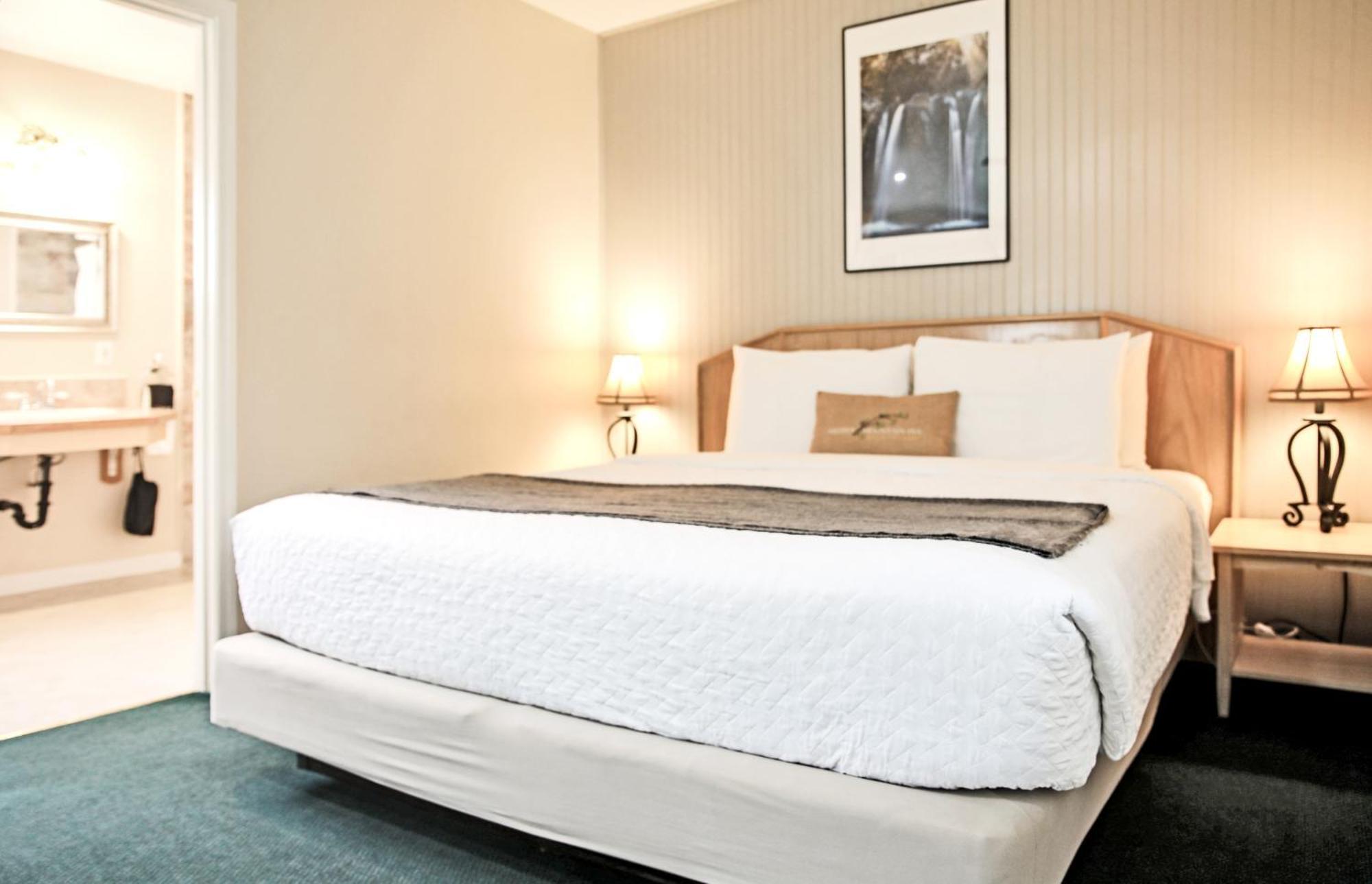 Sierra Mountain Inn Грас Вали Екстериор снимка
